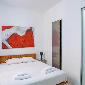 Stylish Close To Piazza Navona Apartment Rome